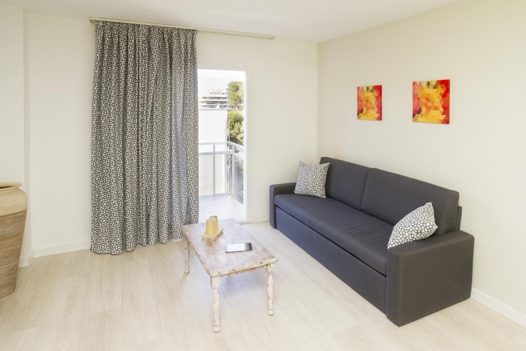 Apartamentos Intersalou Priorat Εξωτερικό φωτογραφία